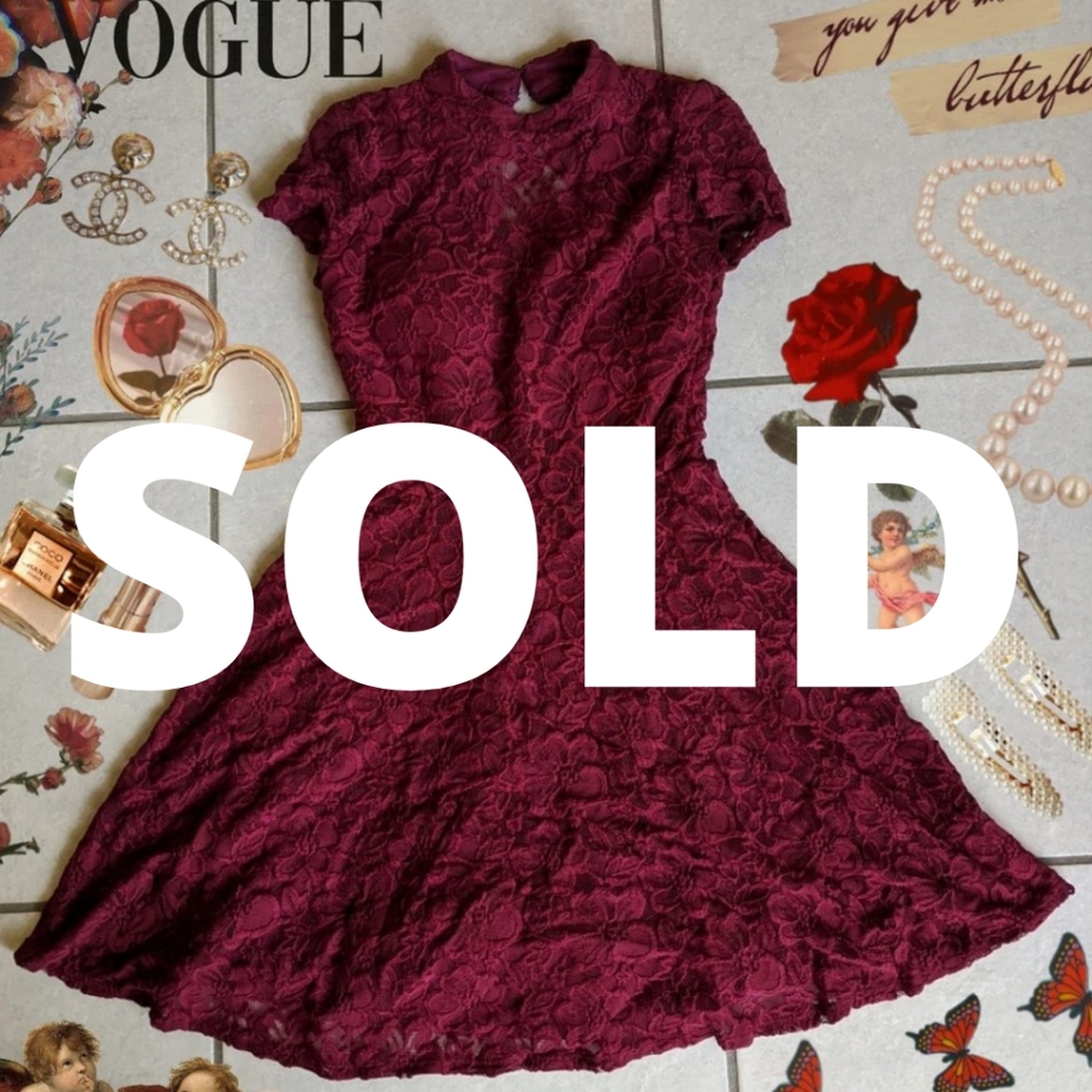 Red dress in perfect condition 💃